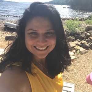 Meet your Posher, Nicole